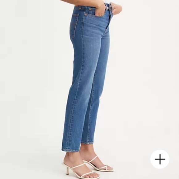 Levi's Denim - Levi’s Wedgie • Charleston Moves